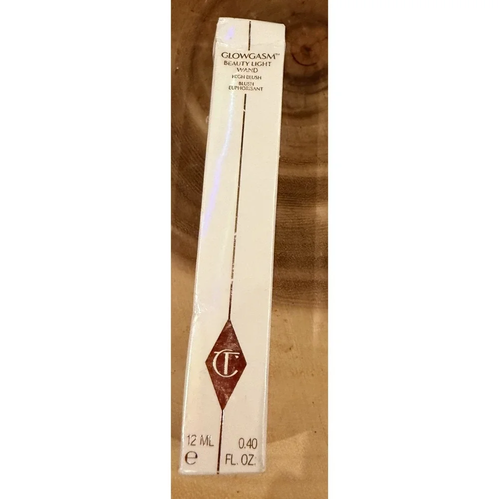 Charlotte‎ Tilbury Glowgasm Beauty Light Wand Peachgasma New